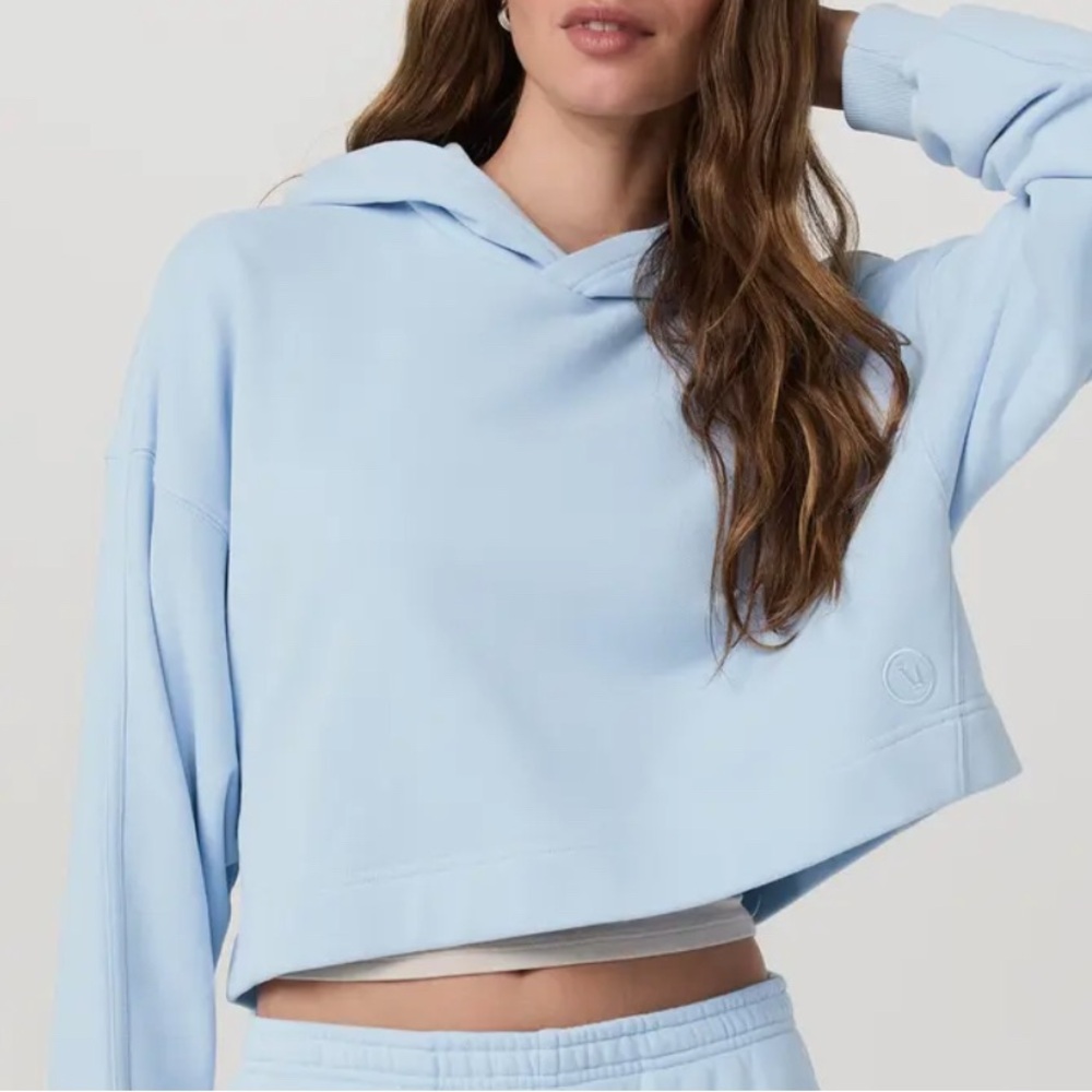 Vuori Sedona Crop Hoodie